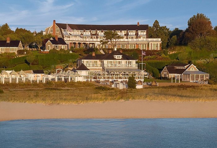 A Seaside View Of Chatham Bars Inn In Chatham, Ma